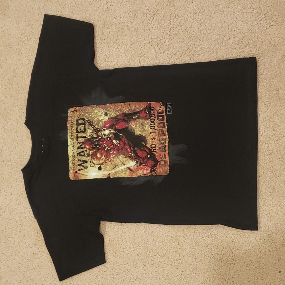 Deadpool t-shirt